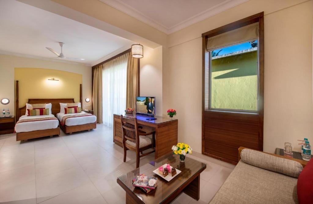 Sea Breeze Max Resort & Spa Margao Zewnętrze zdjęcie